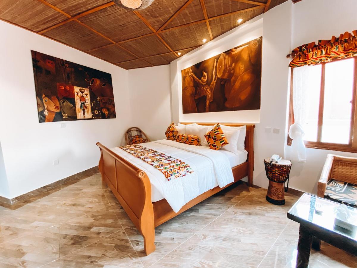 Ike'S Cultural Village Kumasi Luaran gambar
